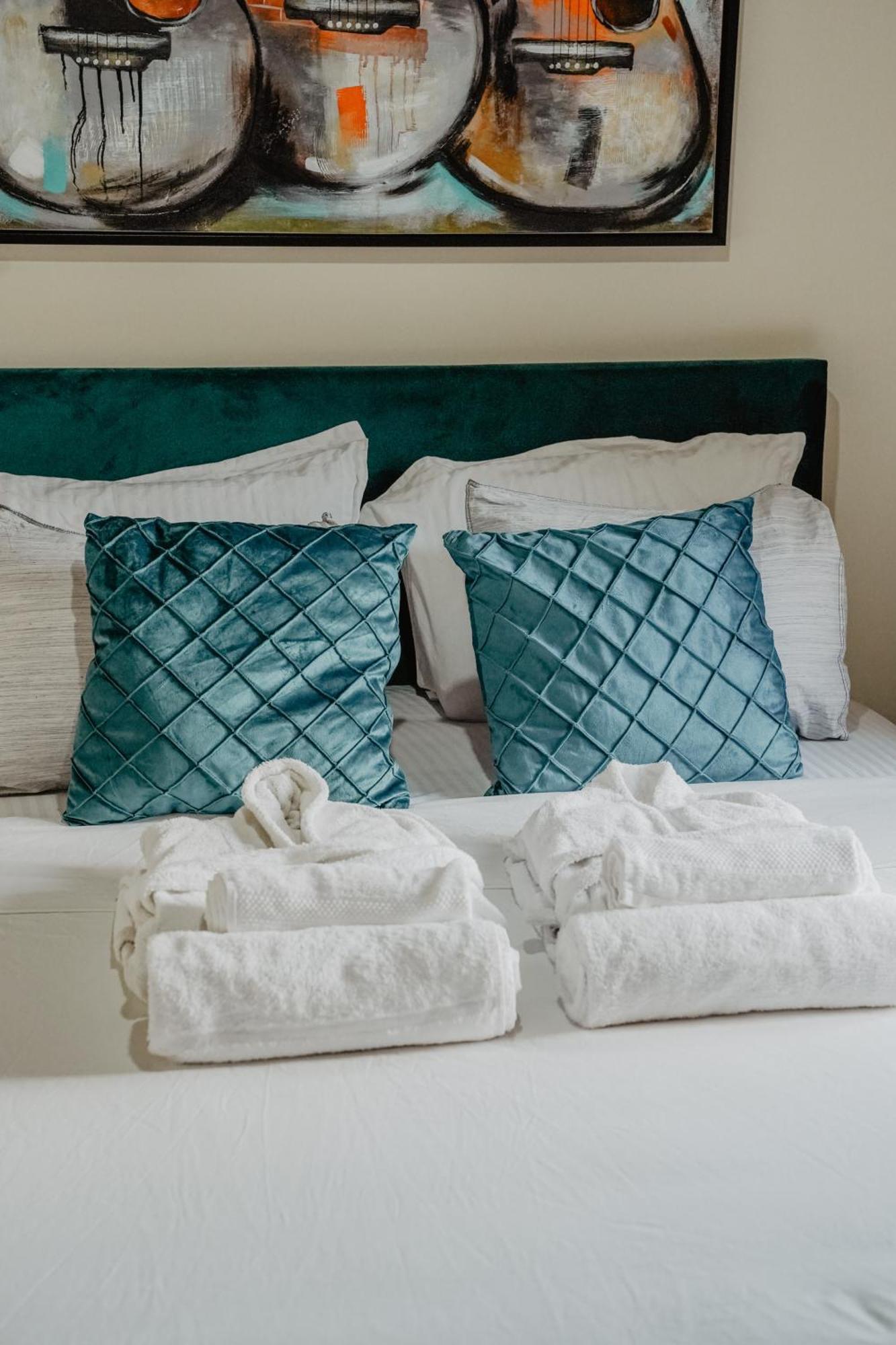 The Stonehouse Suites With Private Bath Spas Limassol Eksteriør billede