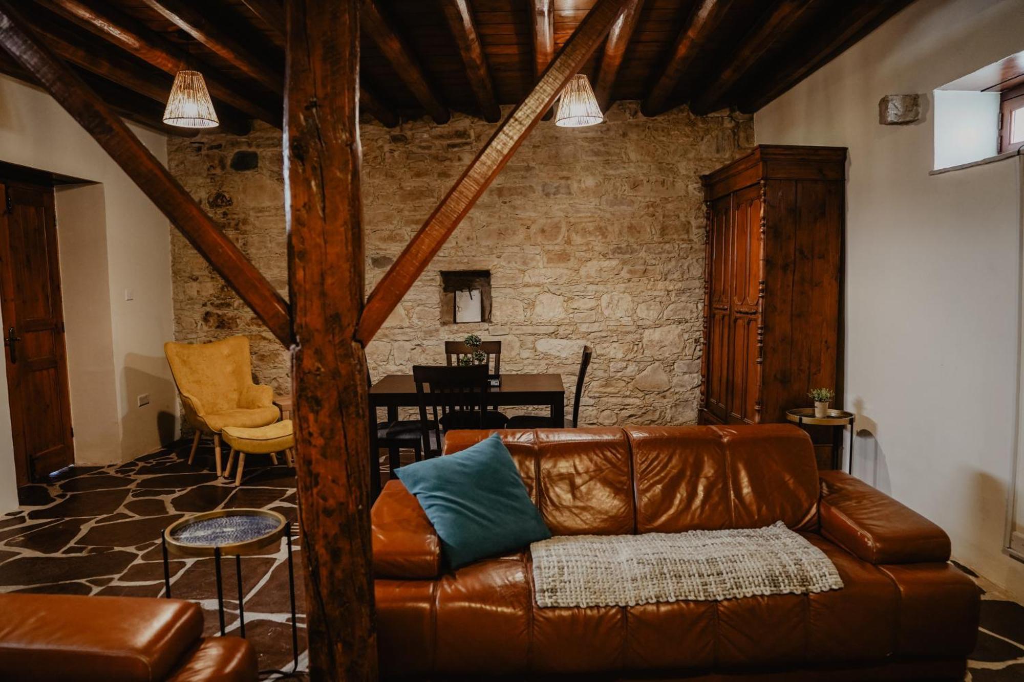The Stonehouse Suites With Private Bath Spas Limassol Eksteriør billede