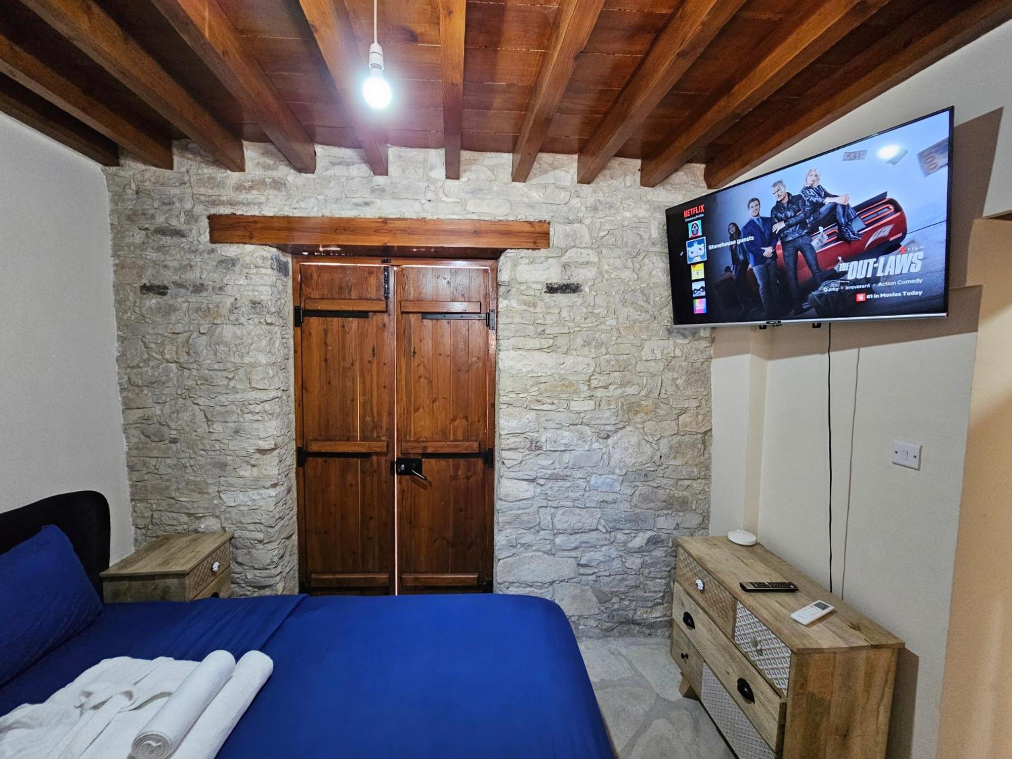 The Stonehouse Suites With Private Bath Spas Limassol Værelse billede